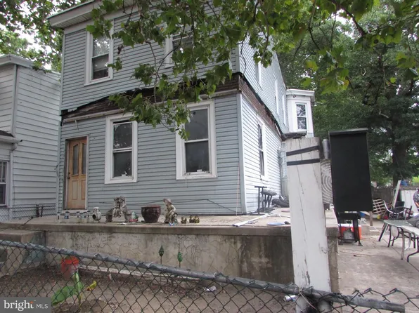 124 N 30th St, Camden, NJ 08105