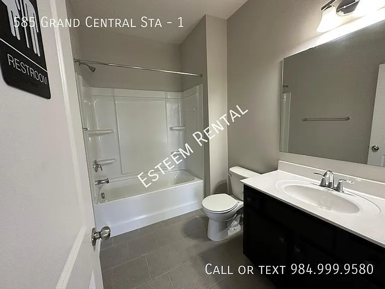 585 Grand Central Sta #1 — Photo 29