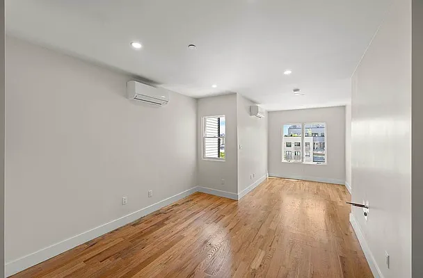 Rented by ABODE NYC LLC | media 9