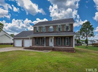 301 Robeson St, Spring Lake, NC 28390