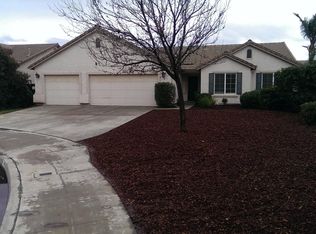 2852 Santa Ana Ave, Clovis, CA 93611