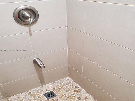 3rd image of 8290 Lake Dr APT 428
