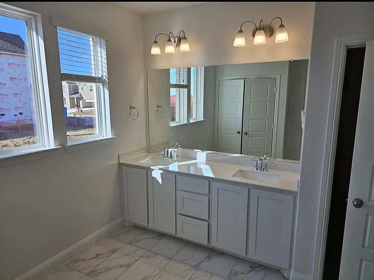 14461 Lovelace St — Photo 21