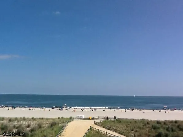 108 S Montpelier Ave APT 201, Atlantic City, NJ 08401