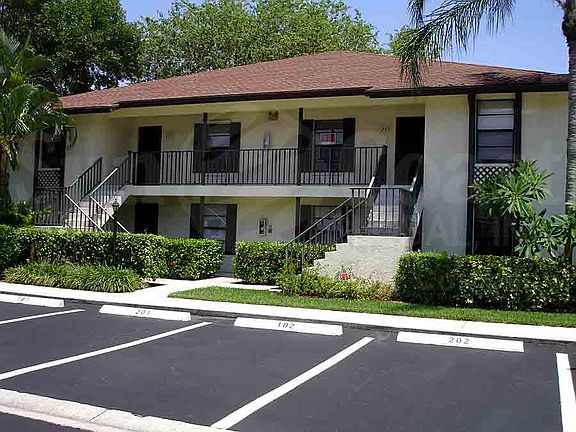 4th image of 400 Misty Pines Cir APT 204