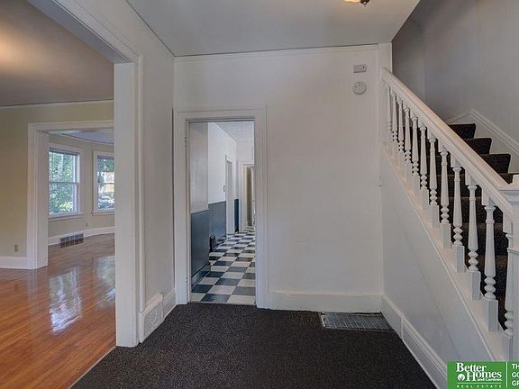 4th image of 3511 Davenport St