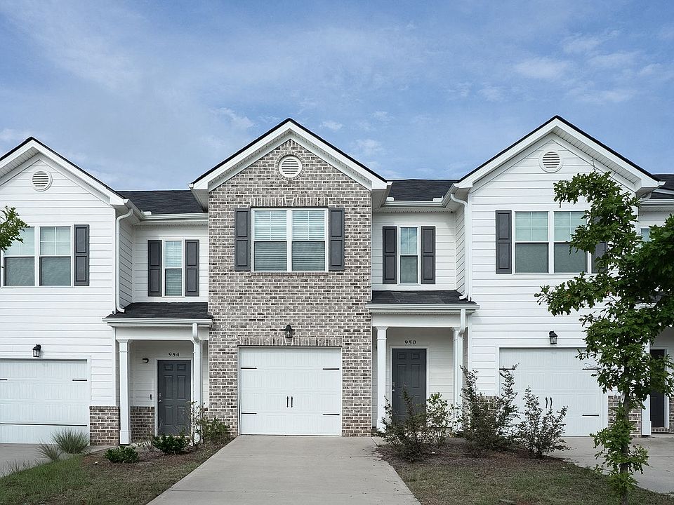 1st image of 950 Quaint Parish Cir