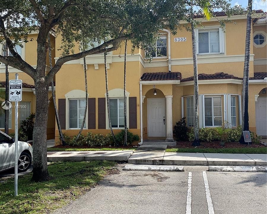 1st image of 8305 NW 108th Ave #418