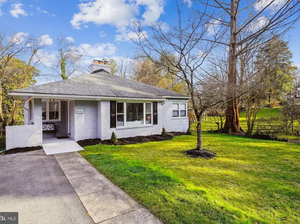 10311 Freeman Pl, Kensington, MD 20895
