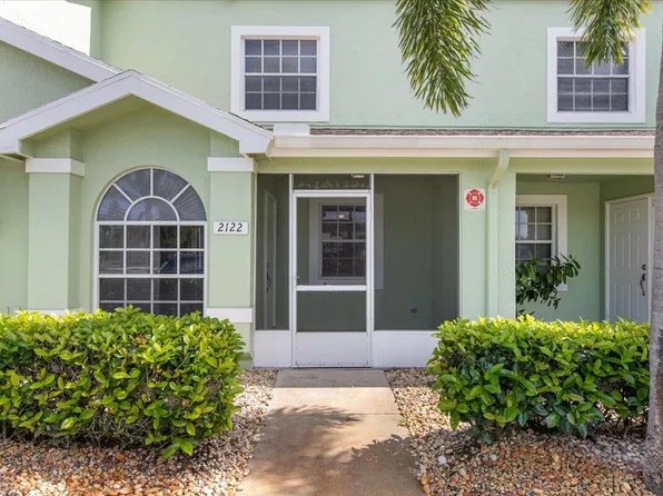 2122 SE Wild Meadow Circle, Port St Lucie, FL 34952