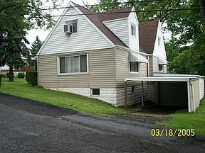 5th image of 1702 Crawford Ave