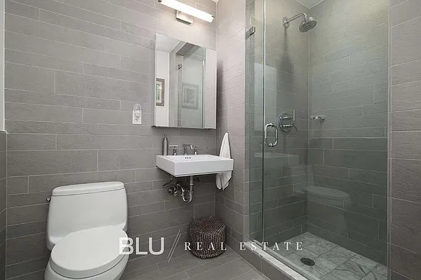 Rented by BLU Real Estate | media 23