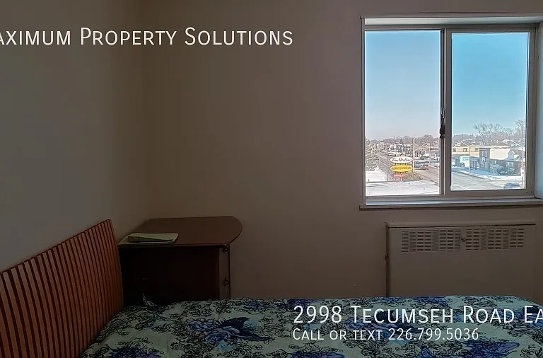 2998 Tecumseh Rd E — Photo 5