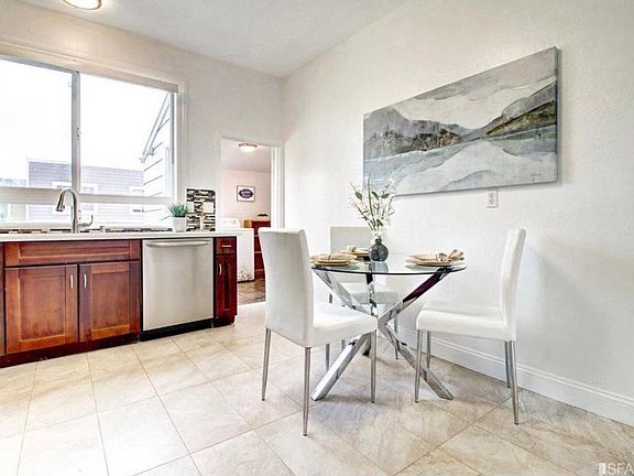 4th image of 31 Gambetta St #31