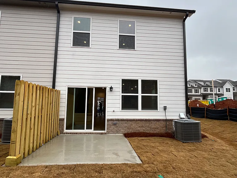 228 Kenoot Dr — Photo 4