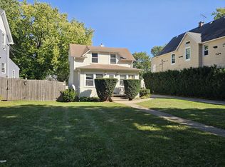 2805 Emmaus Ave, Zion, IL