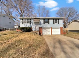 19300 E Salisbury Rd, Independence, MO 64056