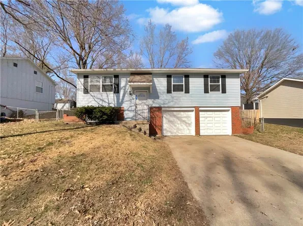 19300 E Salisbury Rd, Independence, MO 64056