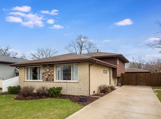 15621 Latrobe Ave, Oak Forest, IL