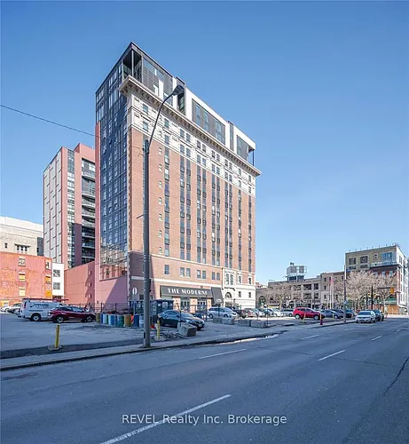 112 King St E Photo 1