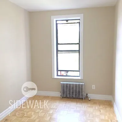 Rented by Sidewalk Realty LLC | media 6