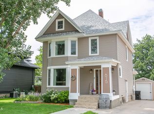 815 1st Ave E, Williston, ND 58801