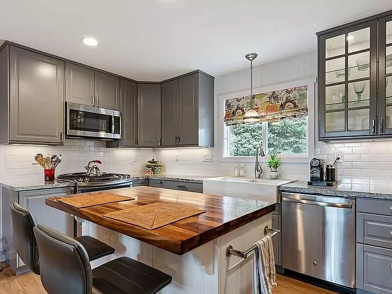 custom cabinets in gourmet kitchen