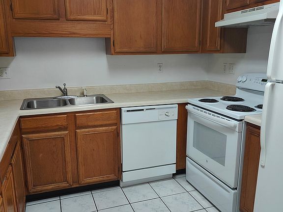 4th image of 330 Sibert Ave #C