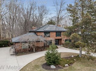 38890 Santa Barbara St, Clinton Township, MI