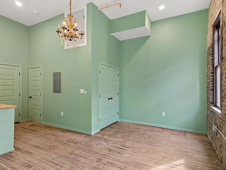 Brand new apartments in downtown Springfield! — Photo 93
