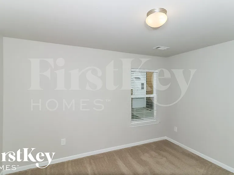325 Stoney Hollow Rd — Photo 11