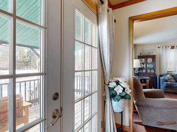 3rd image of 56 Booker Street