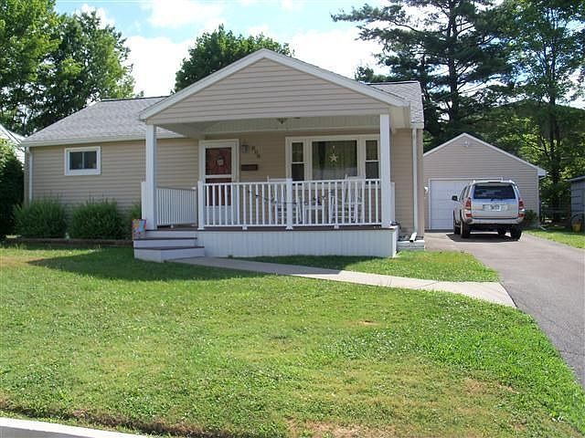 1st image of 808 Lyncourt Dr