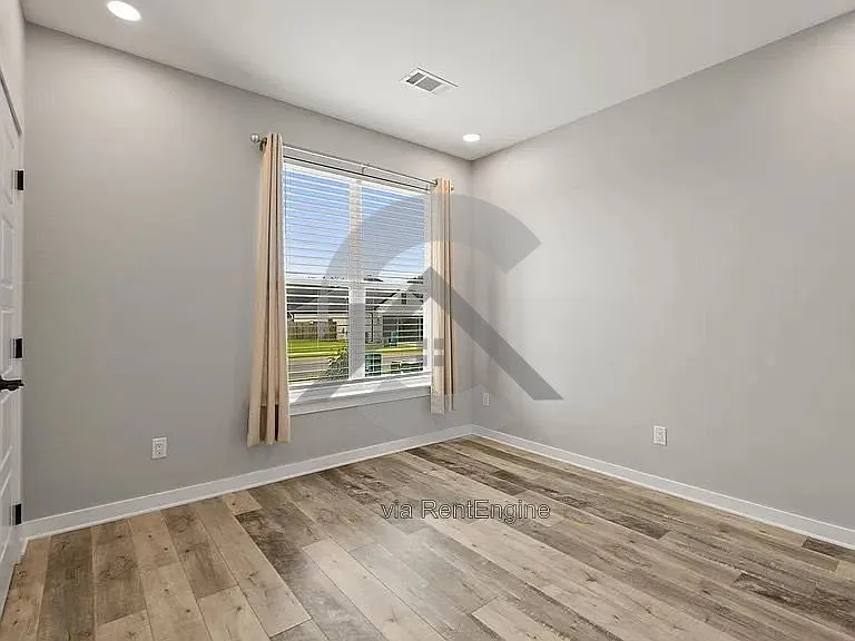 1725 Rohan Cir — Photo 15