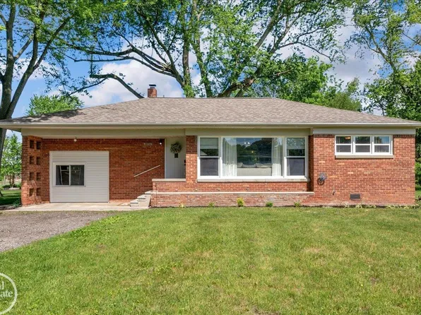 49741 Jefferson Ave, Chesterfield, MI 48047