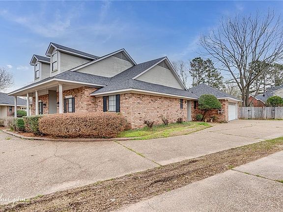3rd image of 407 Ascot Ct