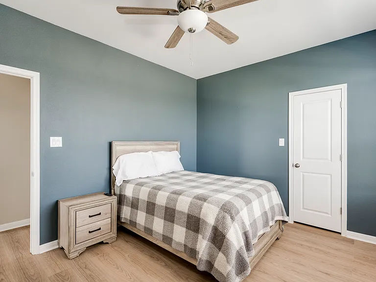 709 Tinton Falls Ln — Photo 33