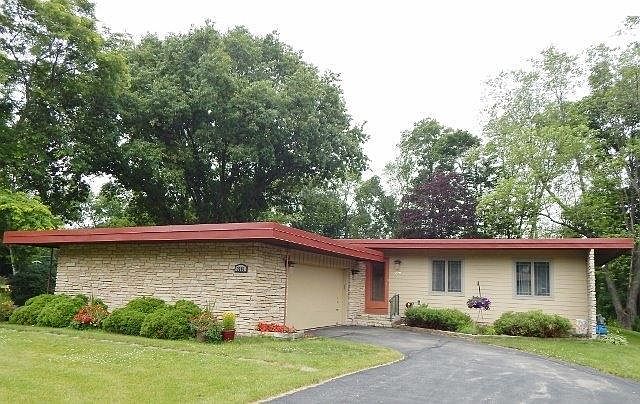 1st image of 3241 S Monterey Dr