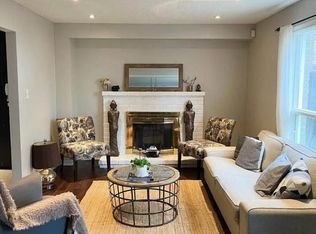 3192 Chamberlain Ct, Mississauga, ON L5N 3M2