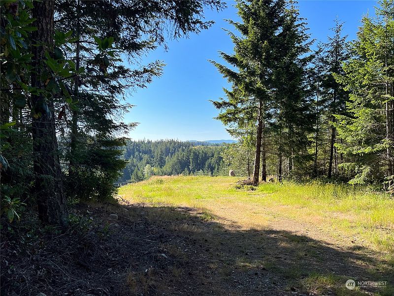 4th image of 2 XXXX Mt Jupiter Road