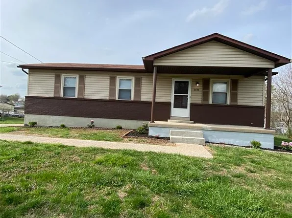 2634 Lake Rd N, Radcliff, KY 40160