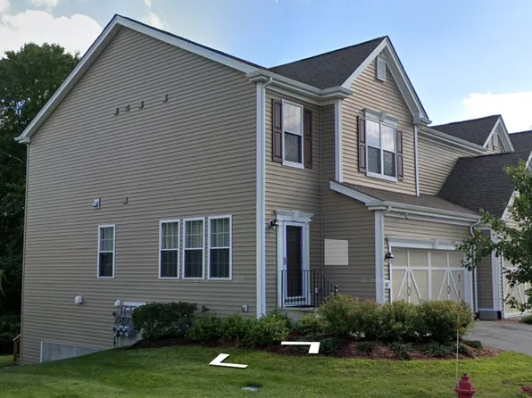 67 Kendall Ct Unit 67, Bedford, MA 01730