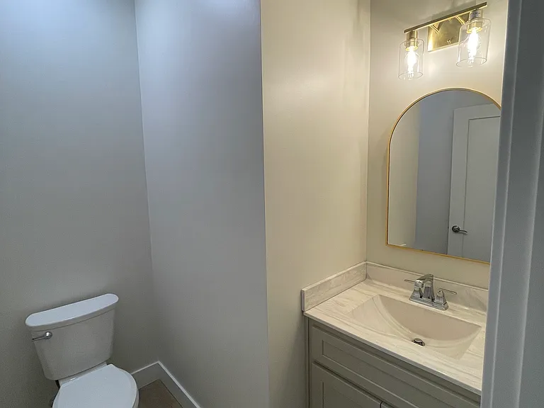 269 Berkshire Dr — Photo 5