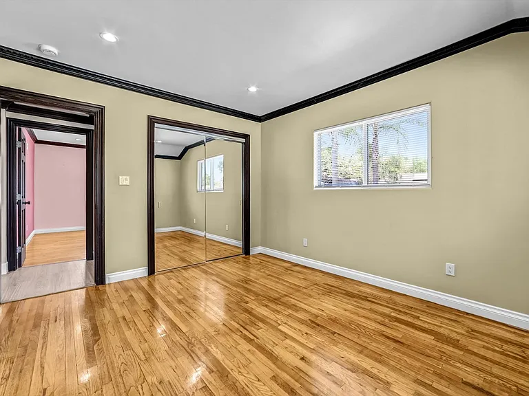13530 Beaver St — Photo 16