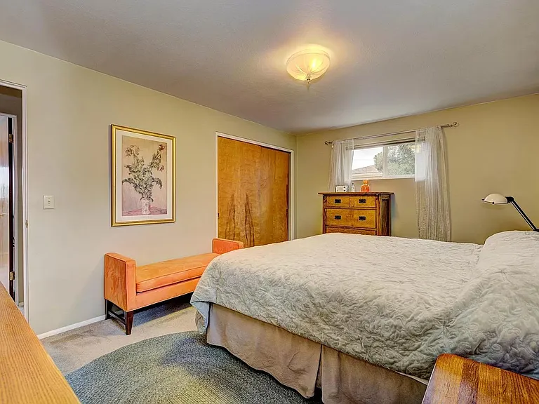 3411 W Hillcrest Dr — Photo 14