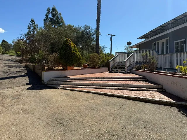 3 bed, 2.5 bath, 2287 sqft, $4,050 — Photo 3
