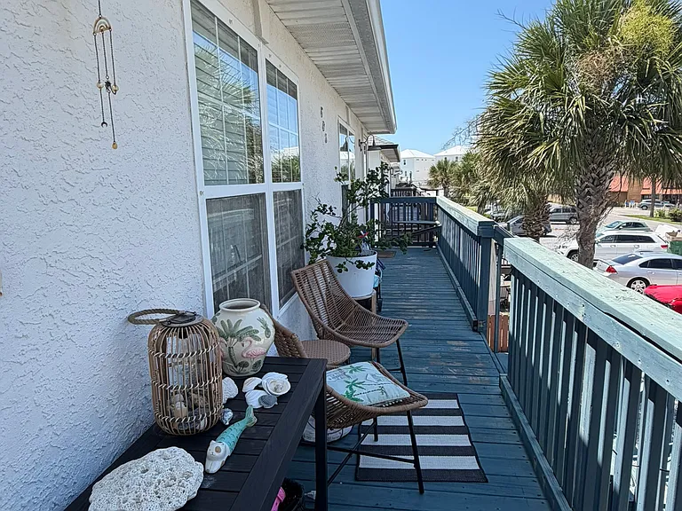 Steps to the beach