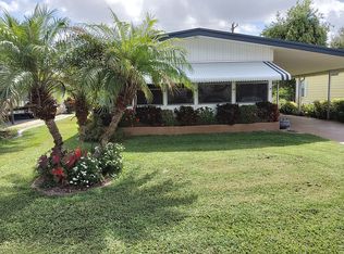 11 Pinecrest St, Lake Placid, FL 33852
