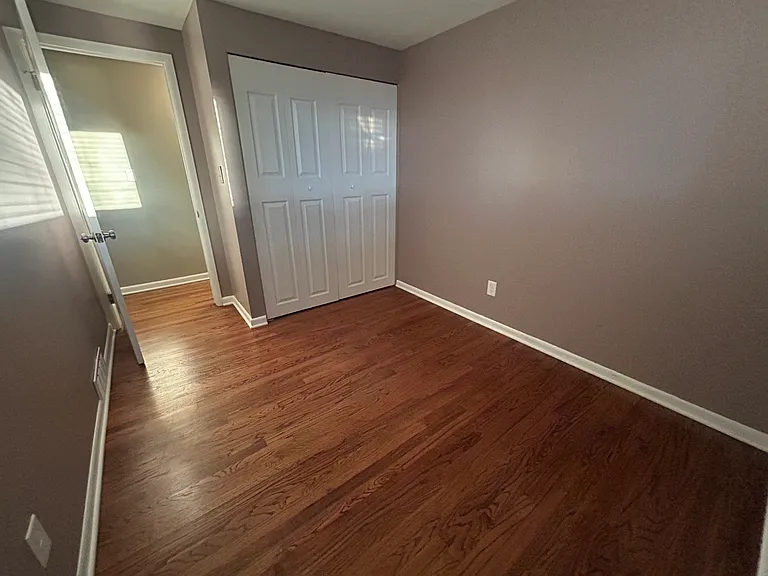 1210 Kenilworth Pl — Photo 10