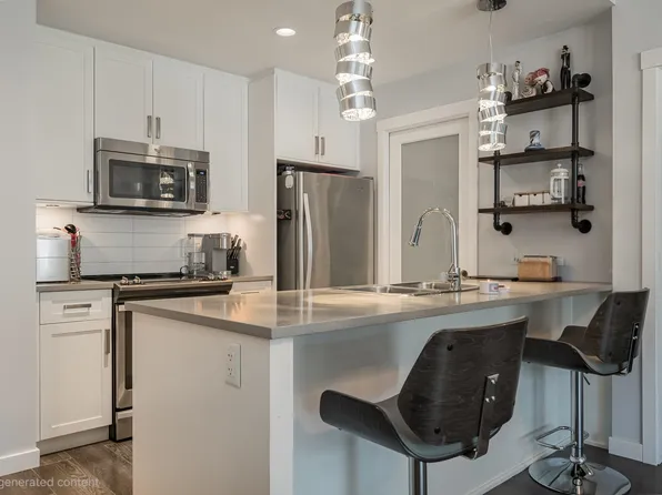 2242 Whatcom Rd #408, Abbotsford, BC V3G 0G3